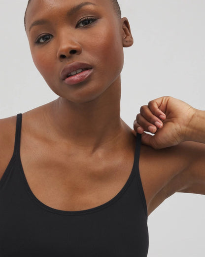 BLACK Mid-Level Shaping Seamless Cami
