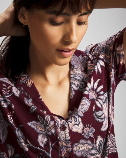 PAISLEY SPLENDOR PLUM Piped Short Sleeve Notch Collar Pajama Top